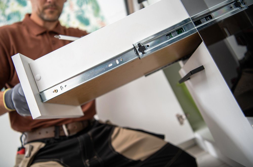 cabinet refacing contractor